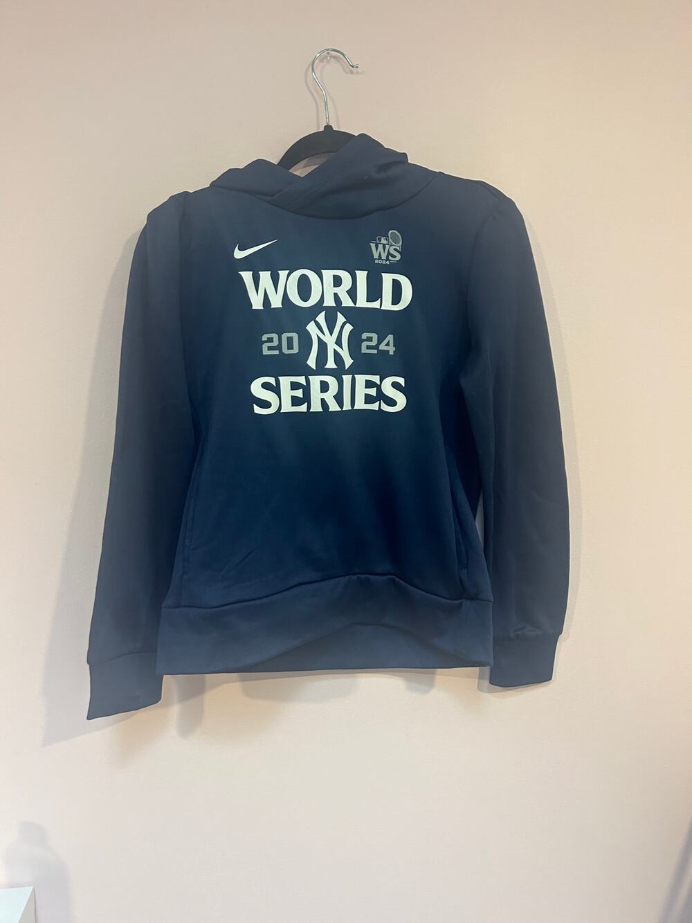 Nike Dri Fit Child Hoodie *S*
